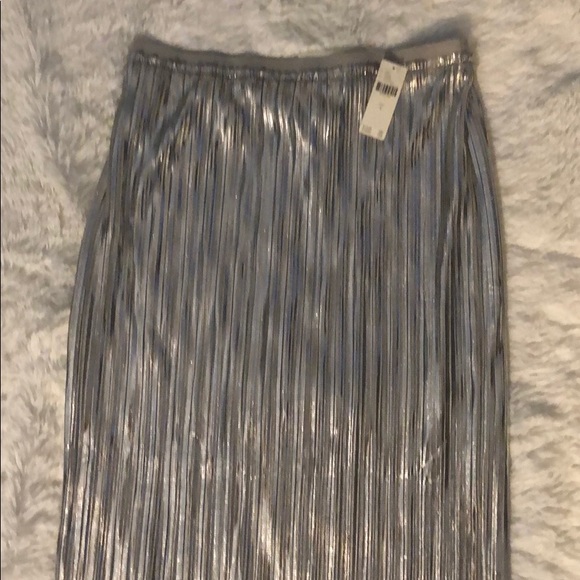 SOLD! Maeve Anthropologie NWT Nikola Midi skirt 🔥 - Picture 5 of 11